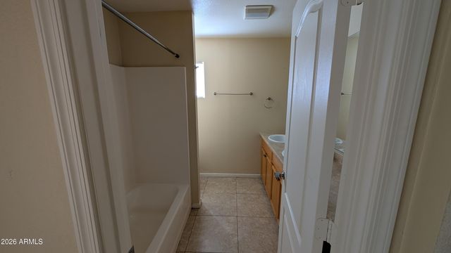 2929 E EBERLE Lane, Phoenix, AZ 85032