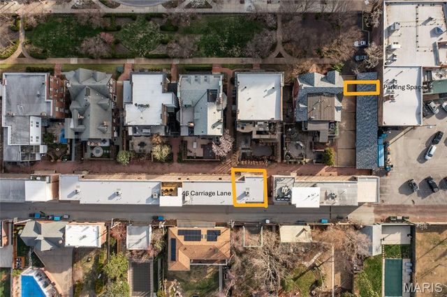 46 Carriage Lane, St Louis, MO 63108