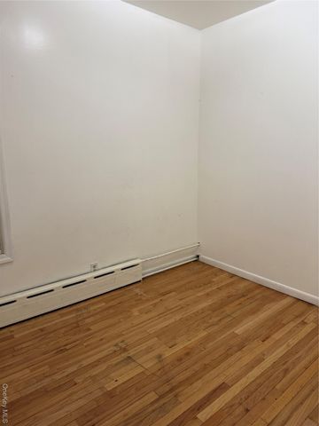 11613 95th Avenue, Richmond Hill, NY 11419