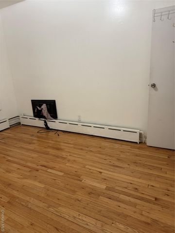 11613 95th Avenue, Richmond Hill, NY 11419