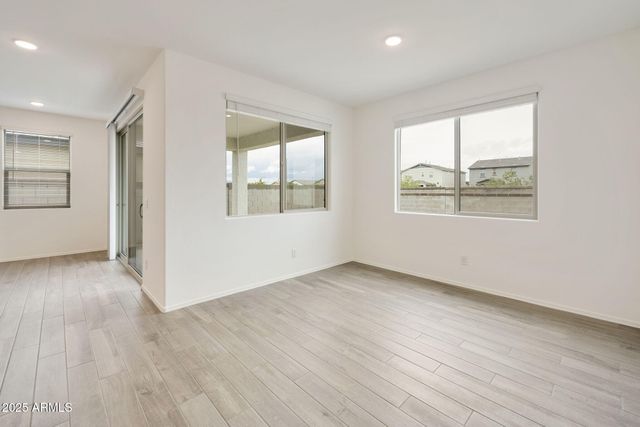 17328 W DAHLIA Drive, Surprise, AZ 85388