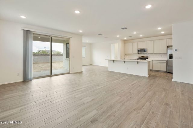 17328 W DAHLIA Drive, Surprise, AZ 85388