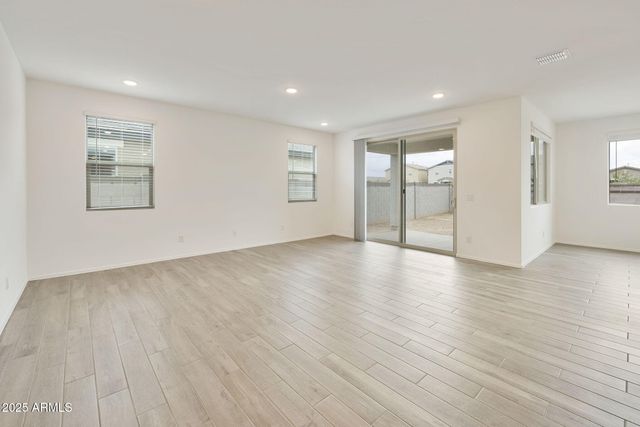 17328 W DAHLIA Drive, Surprise, AZ 85388