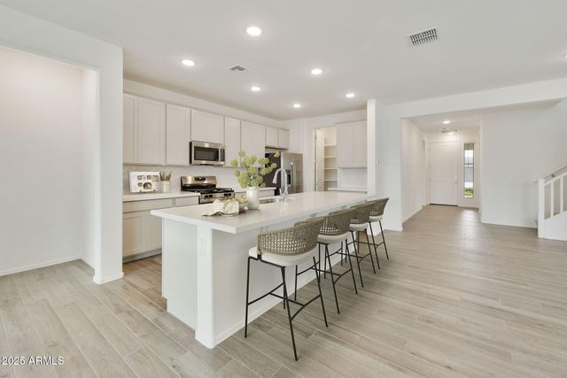 17328 W DAHLIA Drive, Surprise, AZ 85388