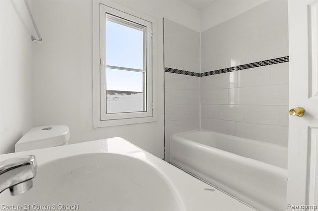 1520 Garfield Avenue, Lincoln Park, MI 48146