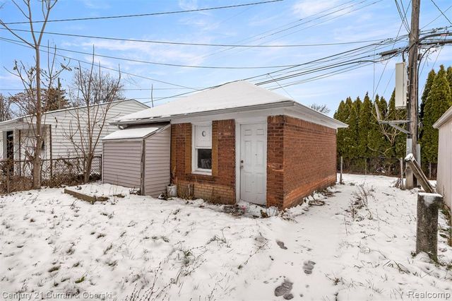 1520 Garfield Avenue, Lincoln Park, MI 48146