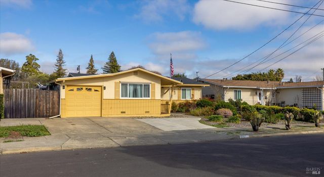 828 Laguna St, Napa, CA 94558