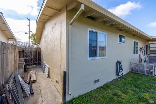 828 Laguna St, Napa, CA 94558