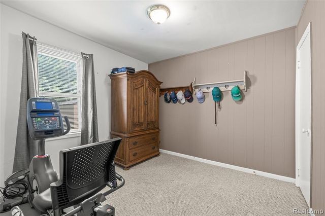 39000 Wabash Street, Romulus, MI 48174