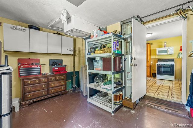 39000 Wabash Street, Romulus, MI 48174