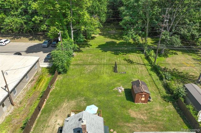 39000 Wabash Street, Romulus, MI 48174