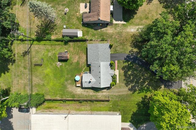 39000 Wabash Street, Romulus, MI 48174