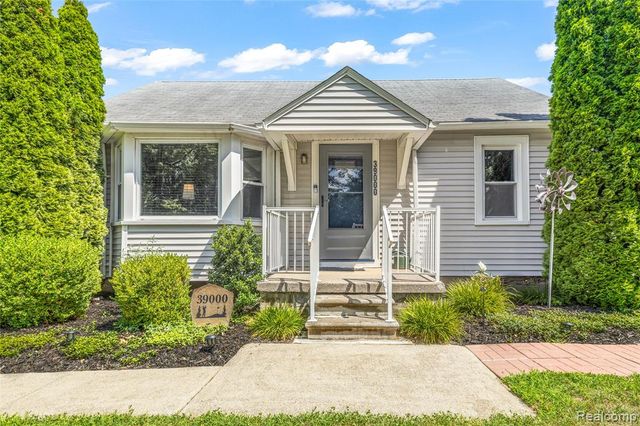 39000 Wabash Street, Romulus, MI 48174