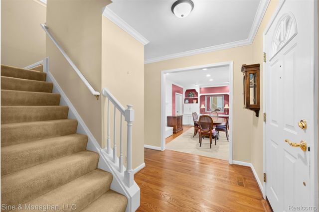 2379 Park Ridge Drive, Bloomfield Hills, MI 48304