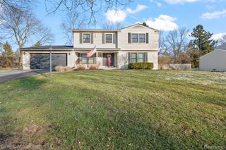 2379 Park Ridge Drive, Bloomfield Hills, MI 48304