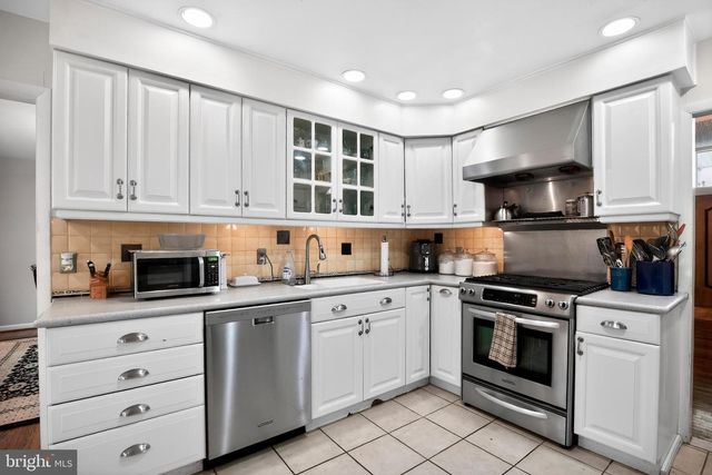 1005 QUILL LN, Oreland, PA 19075