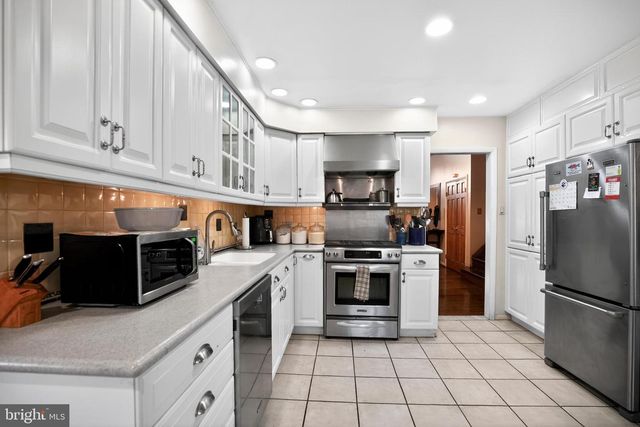 1005 QUILL LN, Oreland, PA 19075