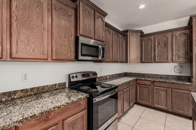 7352 W VALENCIA Drive, Laveen, AZ 85339