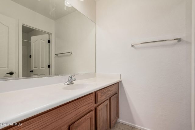 7352 W VALENCIA Drive, Laveen, AZ 85339