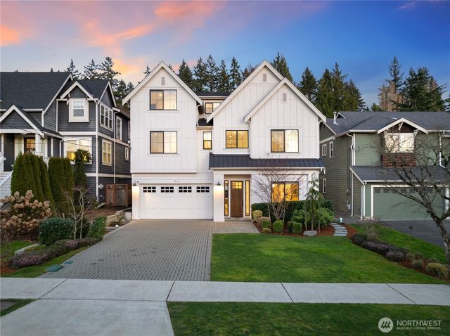 4716 48th Avenue NE, Seattle, WA 98105