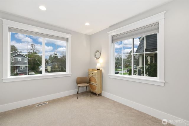 4716 48th Avenue NE, Seattle, WA 98105