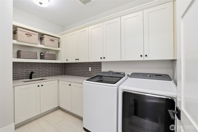 4716 48th Avenue NE, Seattle, WA 98105