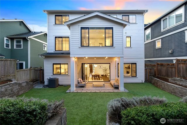 4716 48th Avenue NE, Seattle, WA 98105