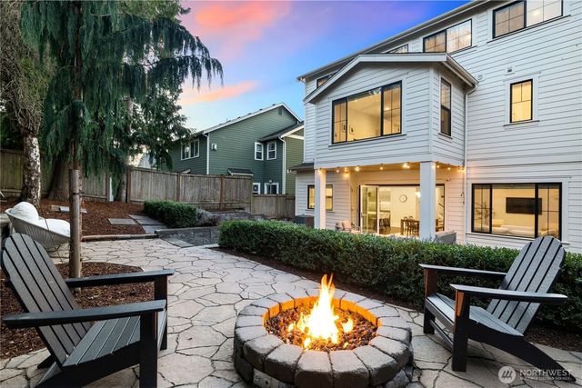 4716 48th Avenue NE, Seattle, WA 98105