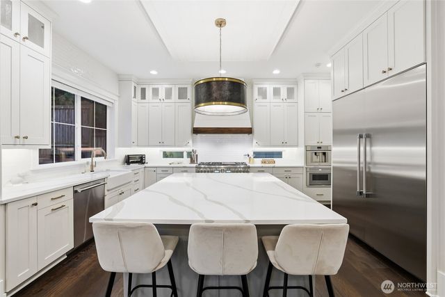 4716 48th Avenue NE, Seattle, WA 98105