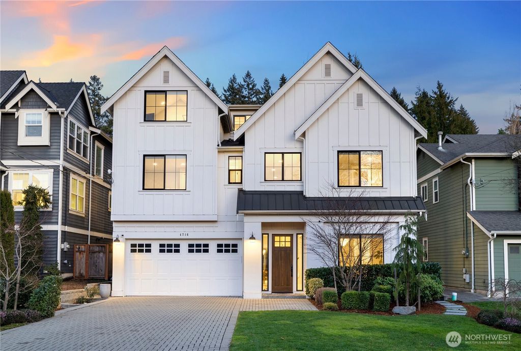 4716 48th Avenue NE, Seattle, WA 98105