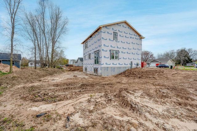 1631 EMERSON COURT, Green Bay, WI 54313