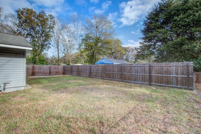 5918 Griffin Street, Hanahan, SC 29410