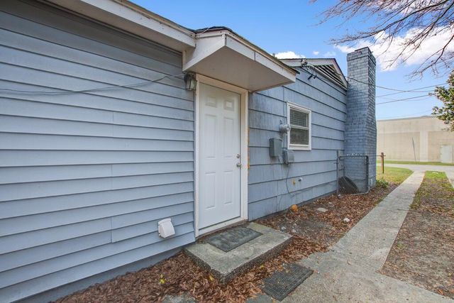 5918 Griffin Street, Hanahan, SC 29410