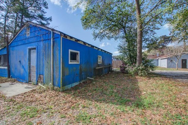 5918 Griffin Street, Hanahan, SC 29410