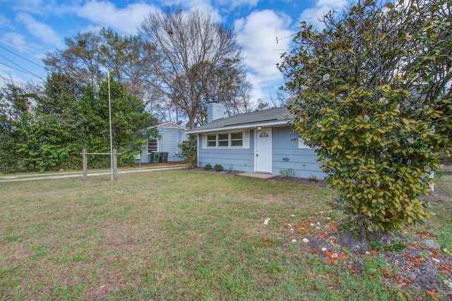 5918 Griffin Street, Hanahan, SC 29410