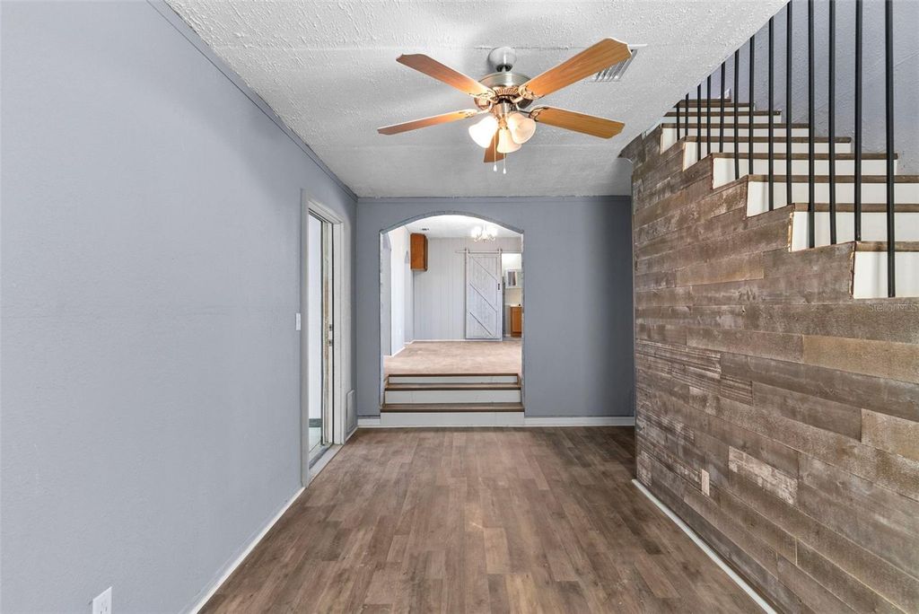 Image 17 of property listing at 16727 SE 91ST STREET, Lake Butler, FL 32054