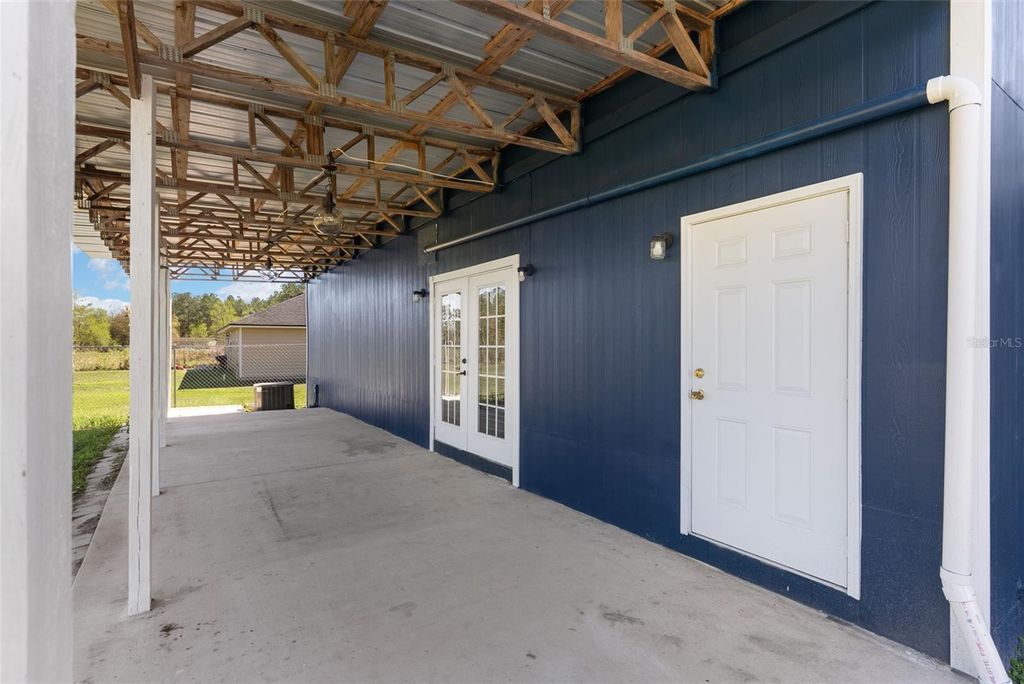 Image 33 of property listing at 16727 SE 91ST STREET, Lake Butler, FL 32054