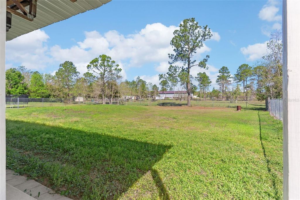 Image 35 of property listing at 16727 SE 91ST STREET, Lake Butler, FL 32054