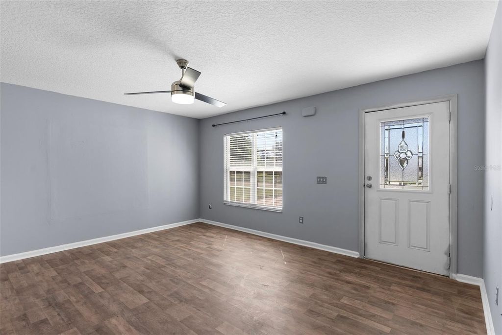 Image 7 of property listing at 16727 SE 91ST STREET, Lake Butler, FL 32054