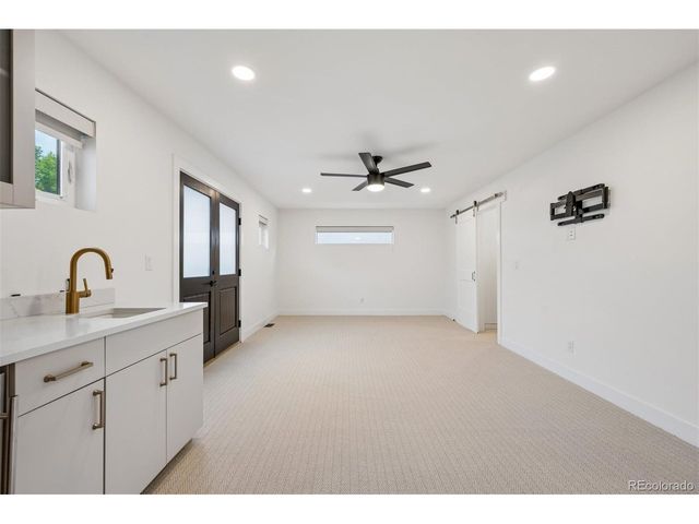 2227 N Clarkson St, Denver, CO 80205
