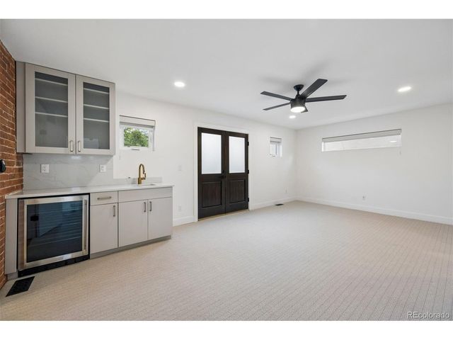 2227 N Clarkson St, Denver, CO 80205