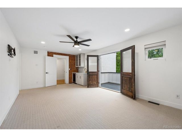 2227 N Clarkson St, Denver, CO 80205