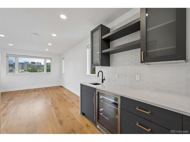 2227 N Clarkson St, Denver, CO 80205