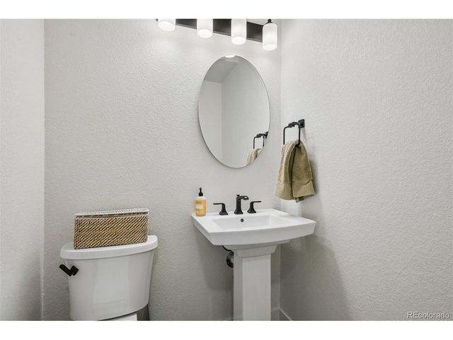 2227 N Clarkson St, Denver, CO 80205