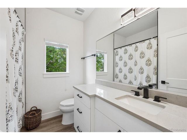 2227 N Clarkson St, Denver, CO 80205