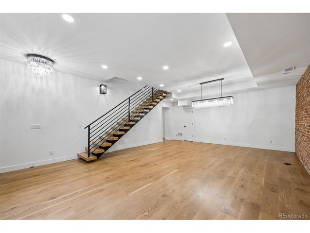 2227 N Clarkson St, Denver, CO 80205