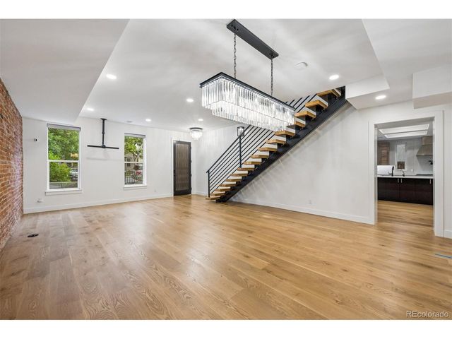 2227 N Clarkson St, Denver, CO 80205