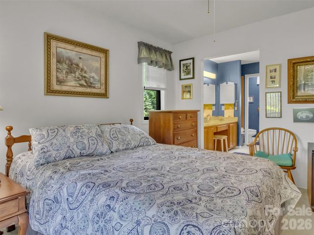35 Talon Court, Waynesville, NC 28786