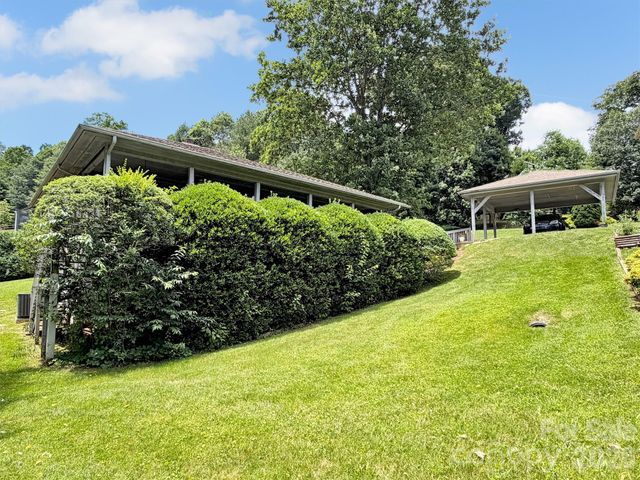 35 Talon Court, Waynesville, NC 28786
