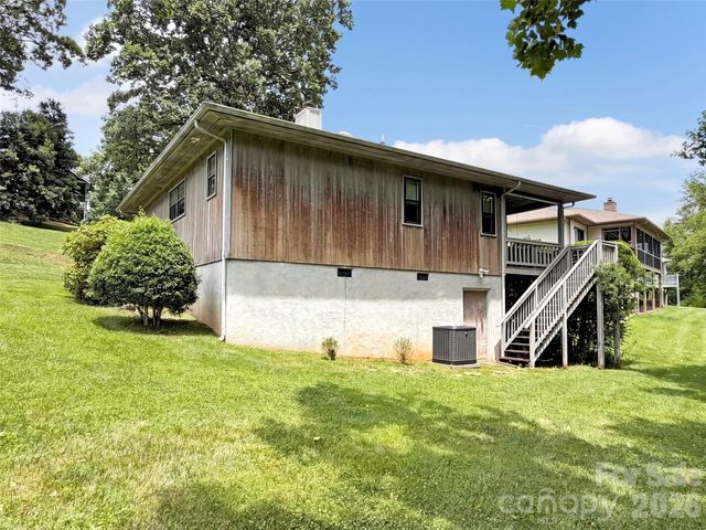 35 Talon Court, Waynesville, NC 28786